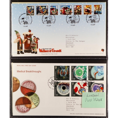 1546 - GB.FIRST DAY COVERS 1971 - 2010 COLLECTION if five dedicated binders. A few earlier covers. (+/- 380... 