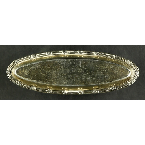 116 - GLASS TRINKET WITH STERLING SILVER LID c1913 J&C Birmingham elongated oval shape, at its longest 10.... 