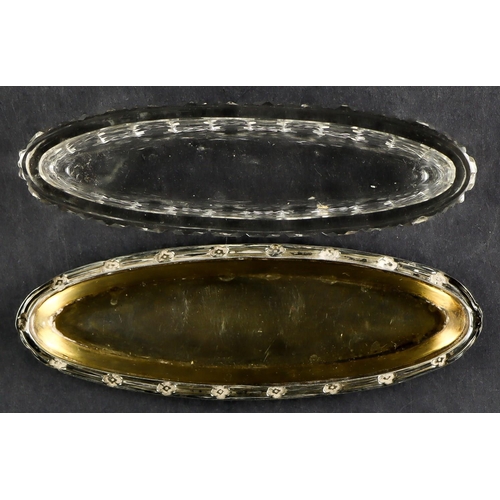 116 - GLASS TRINKET WITH STERLING SILVER LID c1913 J&C Birmingham elongated oval shape, at its longest 10.... 