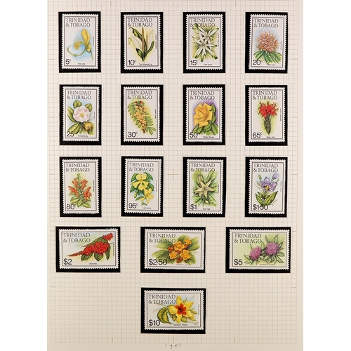 223 - FLOWERS 1950's-2000's GIGANTIC WORLD NEVER HINGED MINT COLLECTION in hingeless mounts in 43 albums, ... 