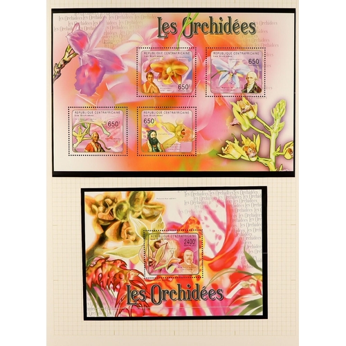 223 - FLOWERS 1950's-2000's GIGANTIC WORLD NEVER HINGED MINT COLLECTION in hingeless mounts in 43 albums, ... 