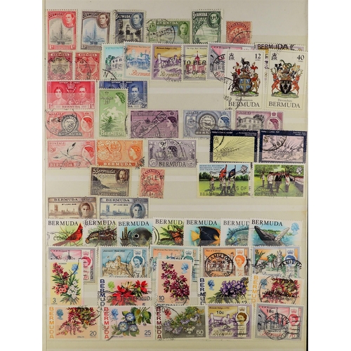 253 - WORLD WIDE IN STOCKBOOK. Mint & used stamps incl Commonwealth such as North Borneo, Sudan, Ceylon, Q... 