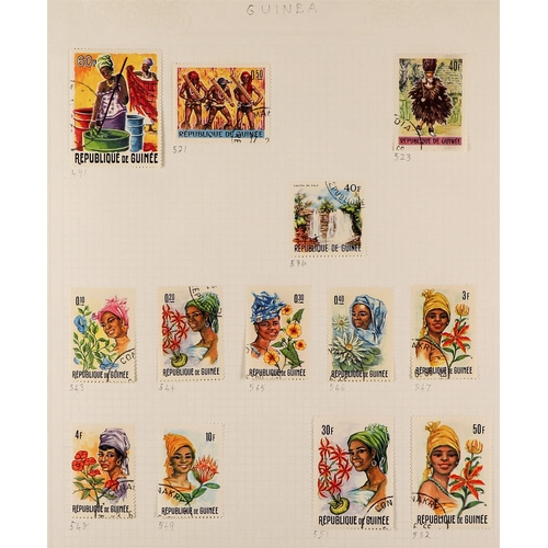 274 - INDEPENDENT AFRICA COLLECTION in 2 albums of chiefly 1950's - 1980's mint & used stamps, chiefly for... 