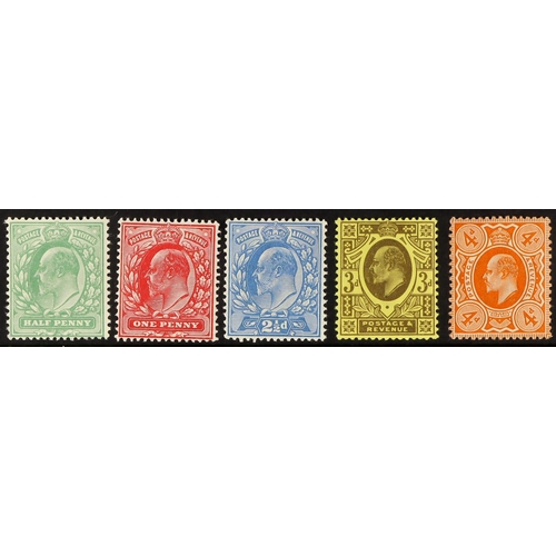 1516 - 1911 Harrison perf. 15x14 set, never hinged mint. Cat. £250. (5 stamps) Lot 1516 [a]