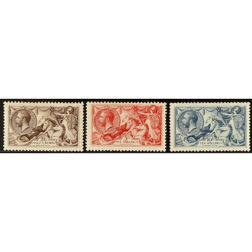 1559 - 1918-19 Bradbury Wilkinson Seahorses set of three, never hinged mint, slightly toned gum. Cat. £1650... 