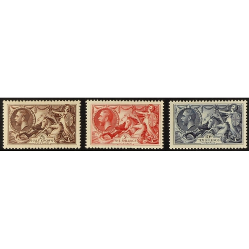 1571 - 1934 Seahorses set, SG 450/452, never hinged mint, the lower two with light gum toning. Cat. £1000. ... 