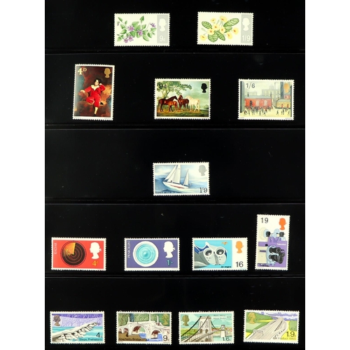 1594 - 1952-70 a basically complete never hinged mint collection, with all Wilding and Castle sets, inverte... 