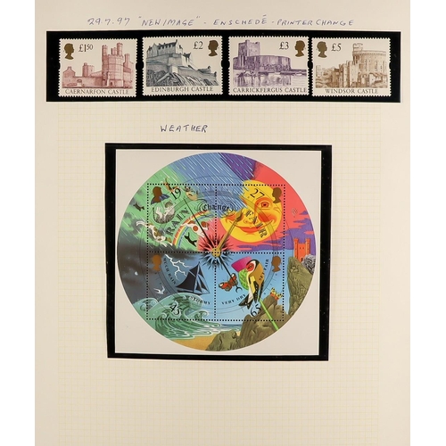 1618 - 1971-2009 NEVER HINGED MINT COLLECTION in an album, includes commems as complete sets, mini-sheets, ... 