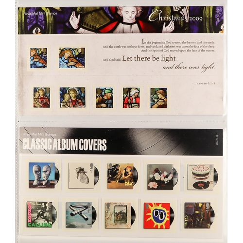 1640 - 1990-2015 PRESENTATION PACKS Collection in six albums, seems to be almost complete for the commemora... 