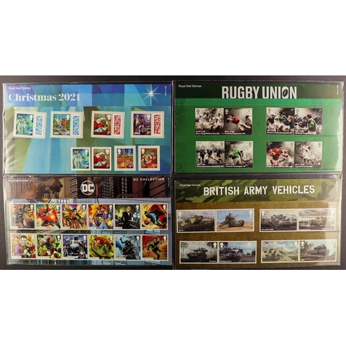 1671 - 2019 - 2021 PRESENTATION PACKS. Complete set from Stamp Classics to Christmas 2021. Face value £606.... 