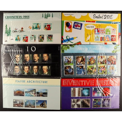 1695 - PRESENTATION PACKS 1999-2015 collection/accumulation of commemorative issues in two boxes, face valu... 