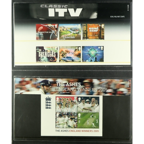 1697 - PRESENTATION PACKS 1978-2012 all different collection in fifteen albums, includes commemorative & de... 