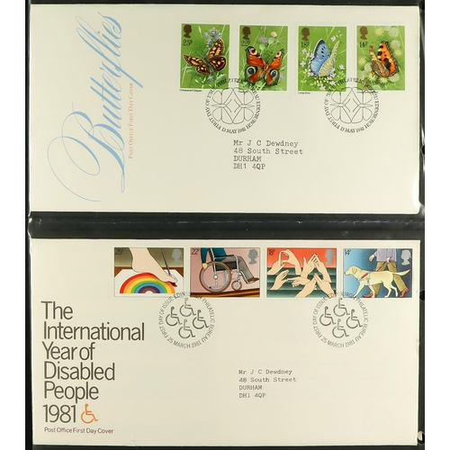 1728 - 1968-2004 COLLECTION in eight albums, includes includes comprehensive commems, Machins to £5, Castle... 