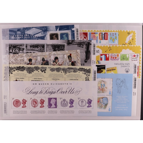 1542 - GB.ELIZABETH II 1998-2018 COMPREHENSIVE NEVER HINGED MINT COLLECTION in four volumes, almost complet... 