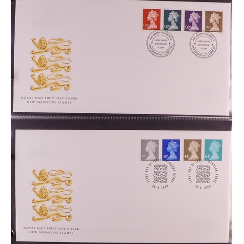 1619 - GB.FIRST DAY COVERS 1970 - 2015 COLLECTION which includes Post & Go, Military related and trains. Ma... 