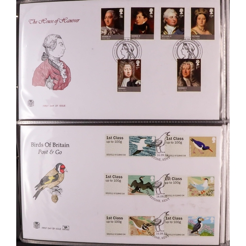 1619 - GB.FIRST DAY COVERS 1970 - 2015 COLLECTION which includes Post & Go, Military related and trains. Ma... 