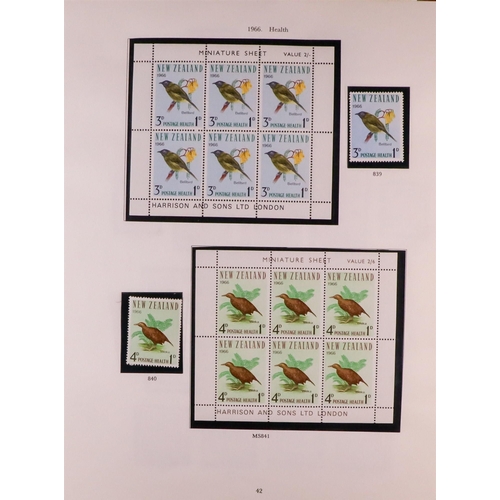 190 - BRITISH DOMINIONS AUSTRALIA, CANADA & NEW ZEALAND 19th Century to 2000's mint (mostly never hinged) ... 