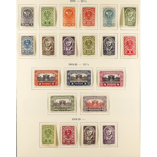 294 - AUSTRIA 1918 - 1937 REPUBLIC COLLECTION of chiefly mint / never hinged mint sets in album incl imper... 