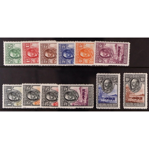 343 - BECHUANALAND 1932 Tree and Cattle set, SG 99/110, fine mint. Cat. £500. (12 stamps) Lot 343 [c]