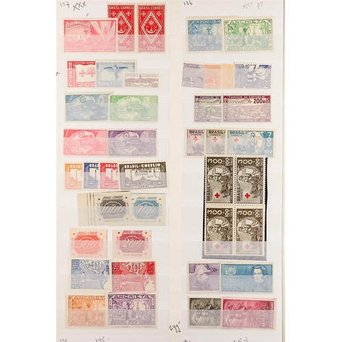 362 - BRAZIL 1900 - 1952 MINT / NEVER HINGED MINT COLLECTION of around 230 stamps & miniature sheets on st... 