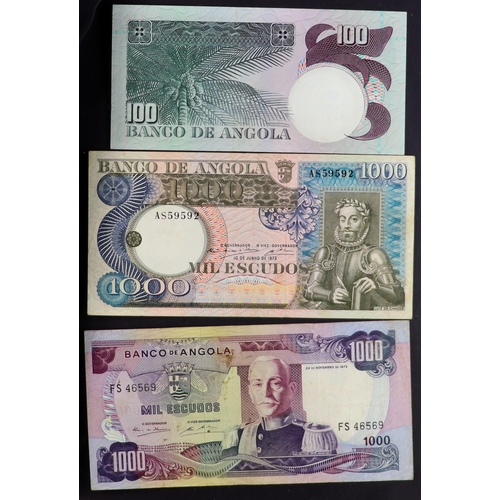 4 - BANKNOTES 20th Century world collection in two volumes, plus a few coins. Mixed condition. (approx 2... 