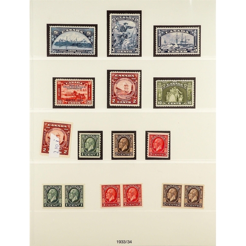 409 - CANADA 1911 - 1936 MINT / NEVER HINGED MINT COLLECTION of around 150 stamps on hingeless pages, stro... 