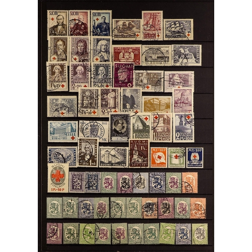 493 - FINLAND 1860 - 2010's ACCUMULATION IN CARTON of mint / never hinged mint & used stamps and miniature... 