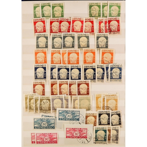 497 - FIUME 1918 - 1924 ACCUMULATION of around 1500 mint & used stamps in stockbook, various overprints on... 