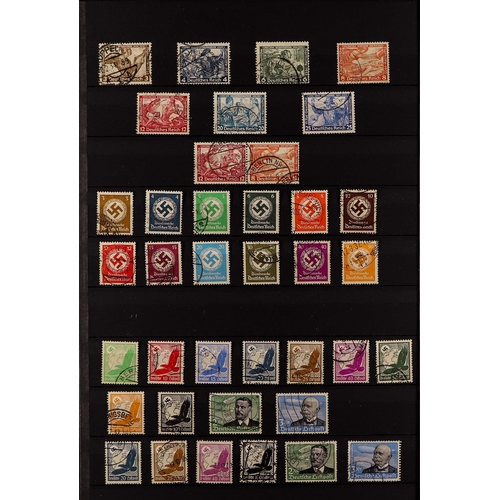 572 - GERMANY 1875 - 1945 USED COLLECTION of approx 1000 stamps & miniature sheets on protective pages, no... 