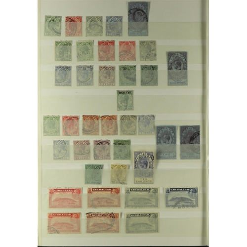 601 - GIBRALTAR 1886 - 1933 COLLECTION of over 75 used stamps on protective pages, values to 8s & 10s, qui... 