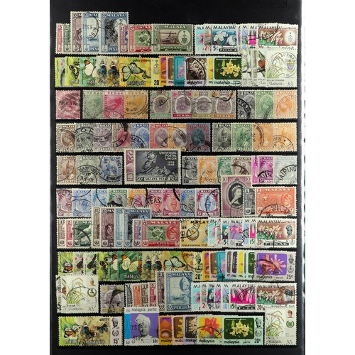 790 - MALAYA STATES 1881-1986 USED COLLECTION of around 900 stamps on protective pages, many higher values... 