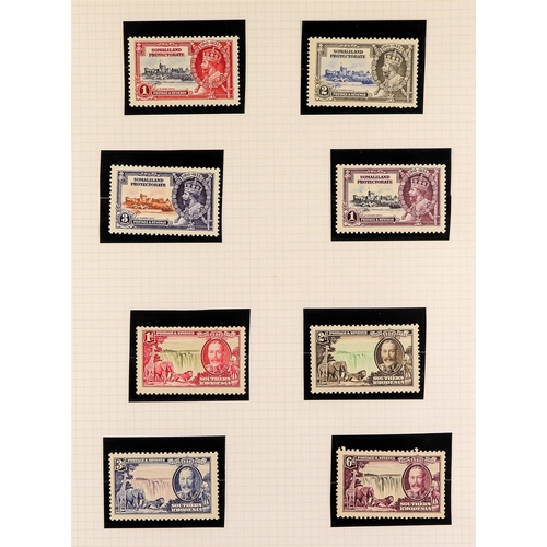 82 - 1935 SILVER JUBILEE Omnibus sets mint collection in hingeless mounts on pages, complete (less Egypt ... 