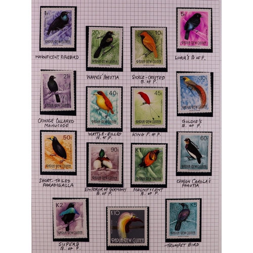 83 - BIRDS 1940's-2010's world collection written up in 22 albums, includes loads of complete sets, mini-... 