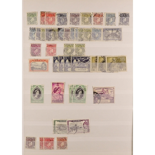 905 - NIGERIA 'THE NIGERIAS' many 100's of mint & used stamps on protective pages from Niger Coast, Lagos,... 