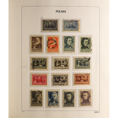 951 - POLAND 1944 - 1959 USED COLLECTION in a hingeless Davo Polska album, chiefly complete sets & miniatu... 