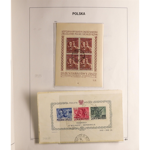 951 - POLAND 1944 - 1959 USED COLLECTION in a hingeless Davo Polska album, chiefly complete sets & miniatu... 