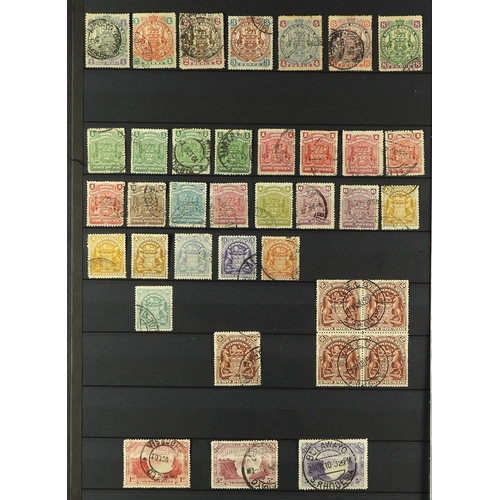 957 - RHODESIA 1892 - 1917 USED COLLECTION of 150+ stamps on protective pages, many sets, highers values, ... 