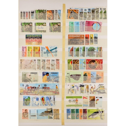 962 - RHODESIA 1965 - 2001 COLLECTION of 800+ stamps & miniature sheets. Lot 962 [b]