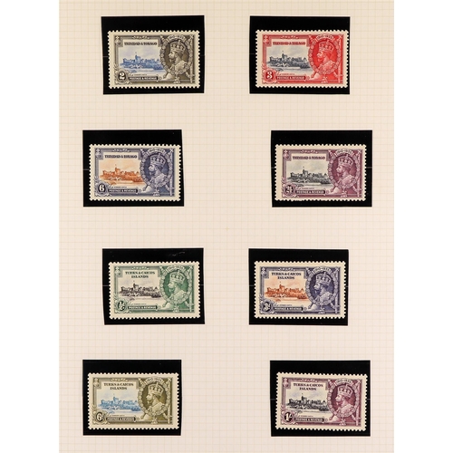 82 - 1935 SILVER JUBILEE Omnibus sets mint collection in hingeless mounts on pages, complete (less Egypt ... 