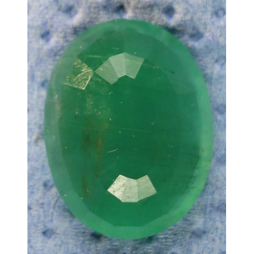 122 - GEMSTONE - EMERALD. 8.20ct oval shaped. Lot 122 [a]