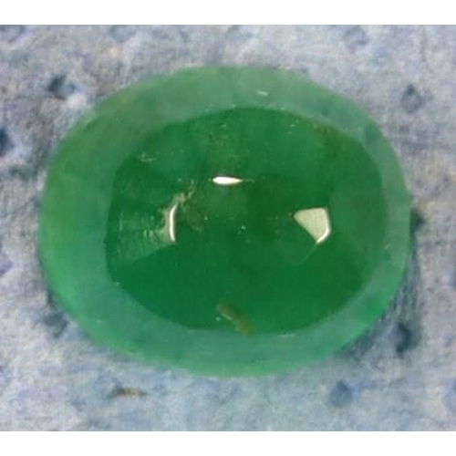 124 - GEMSTONE - EMERALD. 4.15ct. Approx 10x9x6 mm. Lot 124 [a]