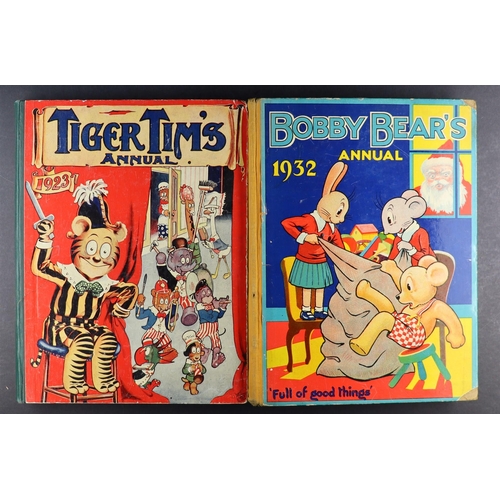 202 - VINTAGE ANNUALS 1923 - 1961 Includes 'Tiger Tim' 1923, 24, 48, 50, 51, 52, and 55, 'Rainbow' 1950 an... 