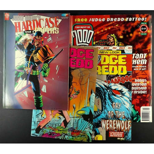 43 - COMICS - 2000 AD. Includes approximately x380 issues from 1982-1991 (~256-679), approximately x30 'T... 