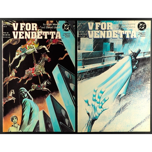 70 - DC COMICS - V FOR VENDETTA COMPLETE SET. 1988-89 (1-10). #1 has a corner fold, otherwise, very fine ... 