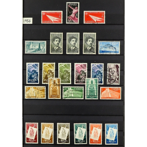 1249 - SPAIN 1939 - 1980 COLLECTION in album of mint & used in 2 stock books, loads of sets (often mint + u... 