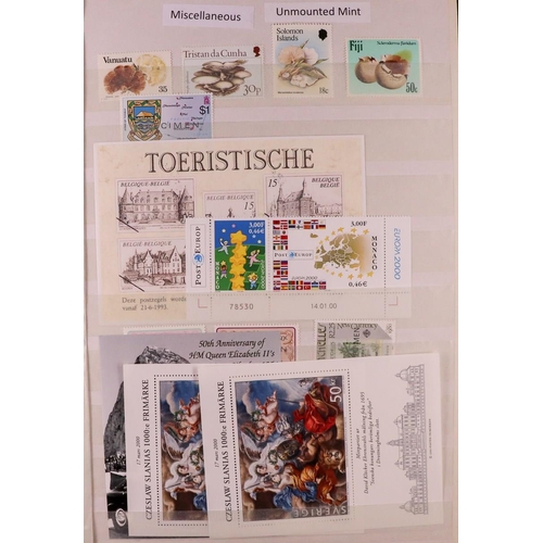 126 - WORLD ASSEMBLY in two cartons, includes New Zealand 1998 Stamp Centenary sheetlets of 25 sets in spe... 