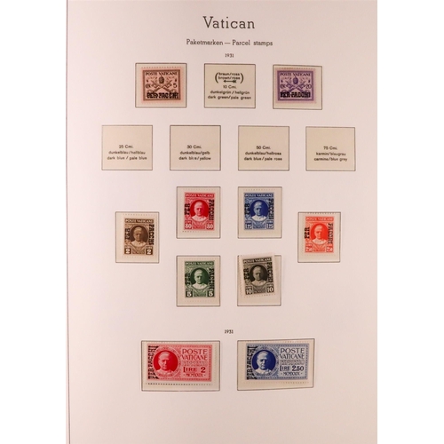 1333 - VATICAN CITY 1852-1998 COMPREHENSIVE MOSTLY NEVER HINGED MINT COLLECTION in hingeless Lighthouse alb... 