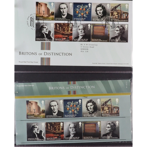 1685 - GB.ELIZABETH II 1969-2012 PRESENTATION PACKS & FDC's Comprehensive collection in 16 covers albums, i... 