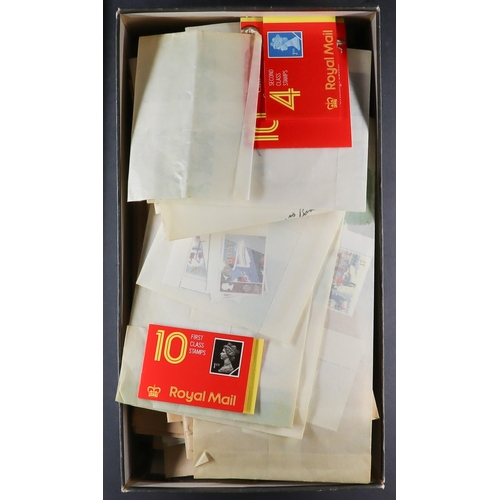 1697 - GB.ELIZABETH II 1970's-2000's NEVER HINGED MINT mostly complete sets in packets & envelopes, face va... 