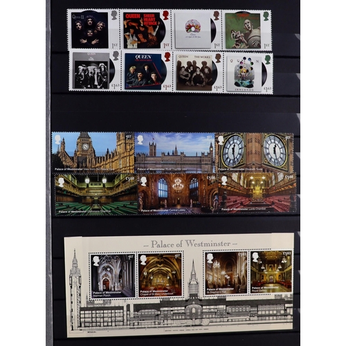 1777 - GB.ELIZABETH II 2014-2021 NEVER HINGED MINT COLLECTION in two stockbooks, seems to be complete for t... 